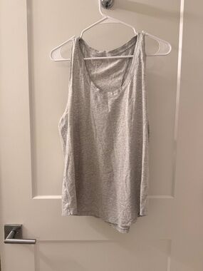 Lululemon Gray Racerback Tank Top – Like New